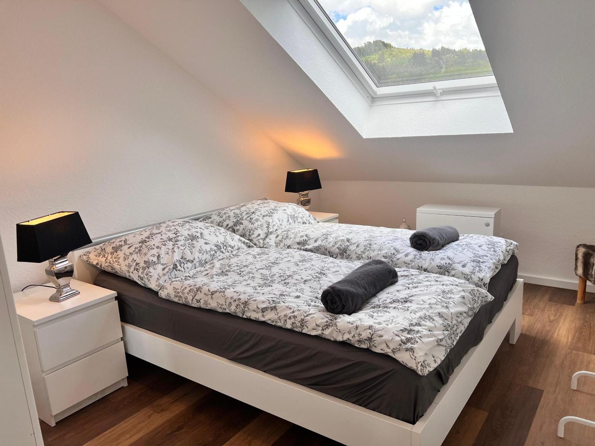 Apartment Gemuetliche 3-zimmer-wohnung Mit Panoramablick Und Kostenlosem Ueberdachten Parkplatz