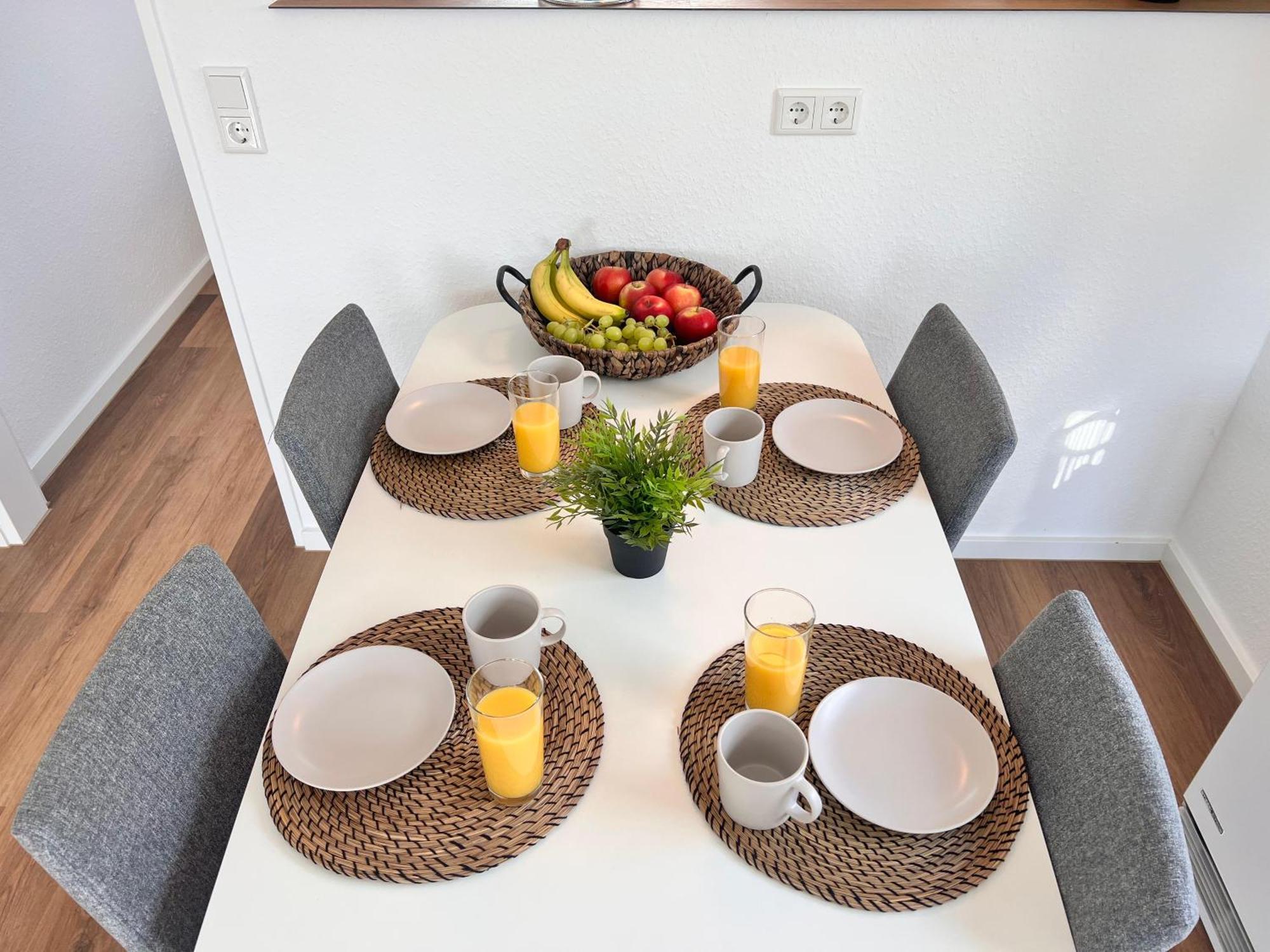 Gemuetliche 3-zimmer-wohnung Mit Panoramablick Und Kostenlosem Ueberdachten Parkplatz Winterberg